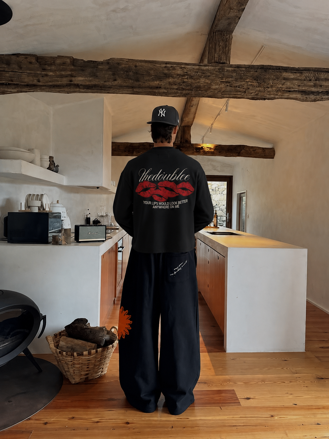 KISS BLACK LONGSLEEVE