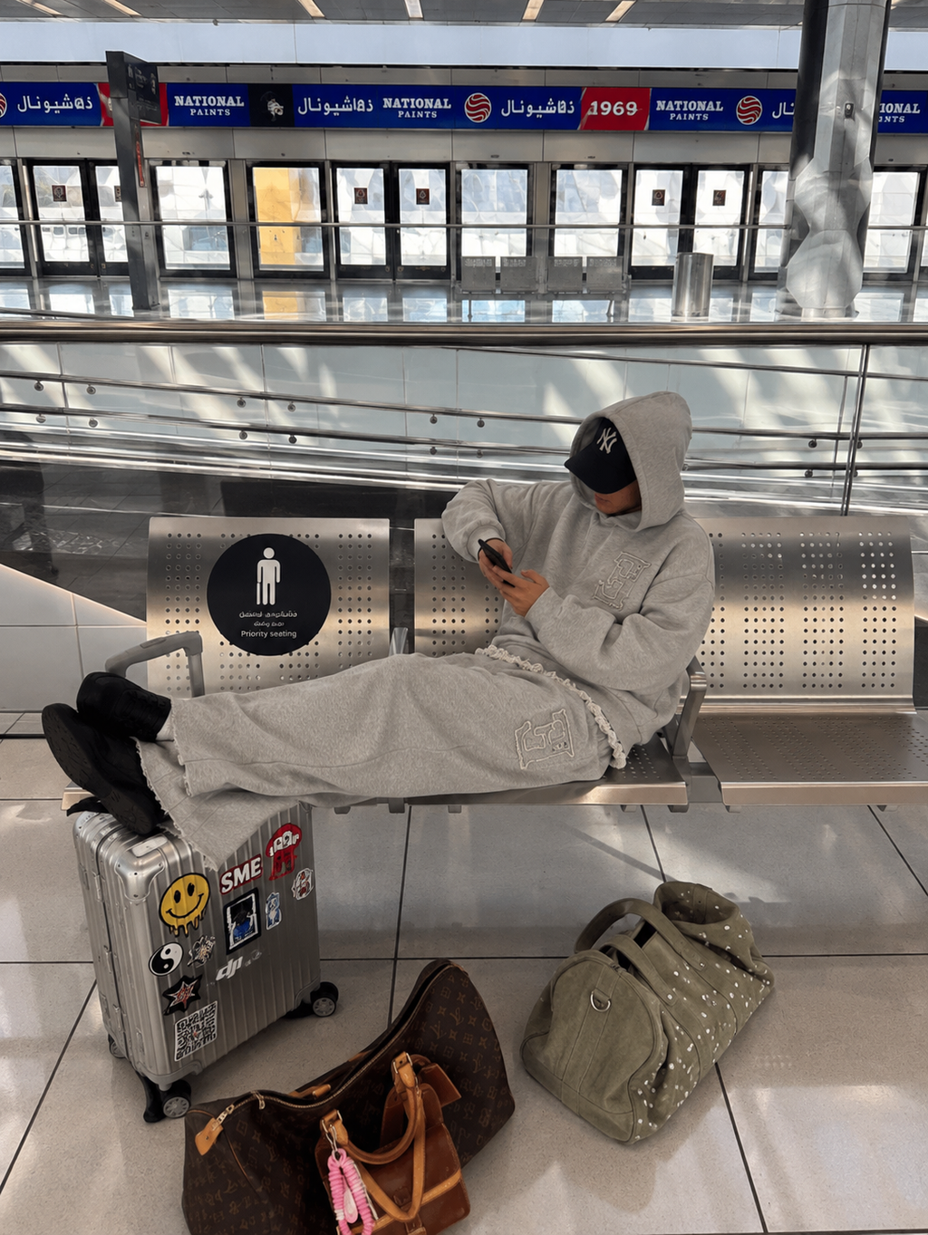 PATCH LOGO BOXY DARK GREY HOODIE