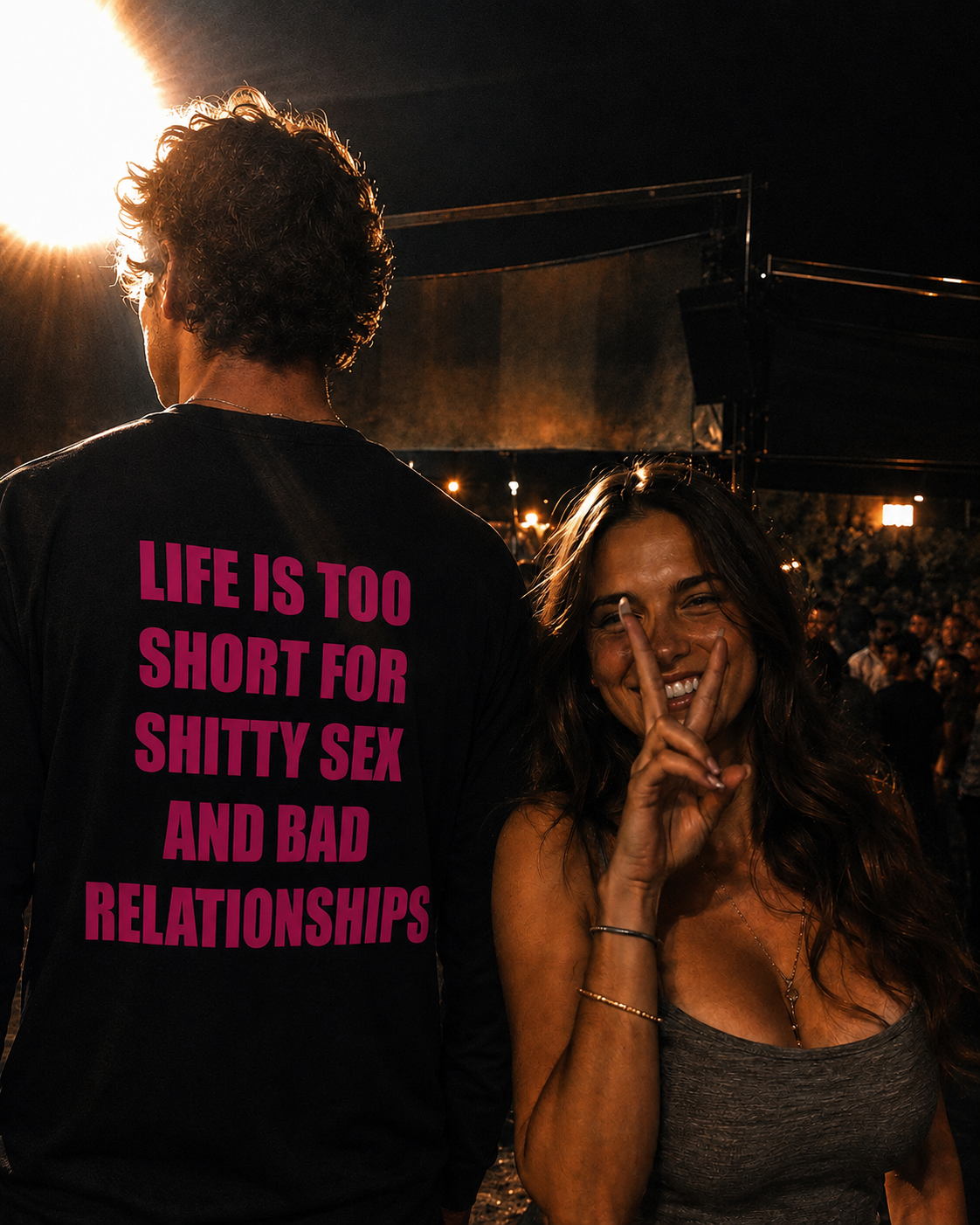 TOO SHORT BLACK LONGSLEEVE