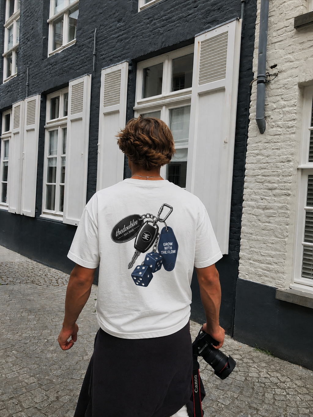 KEYCHAINS BOXY WHITE TEE