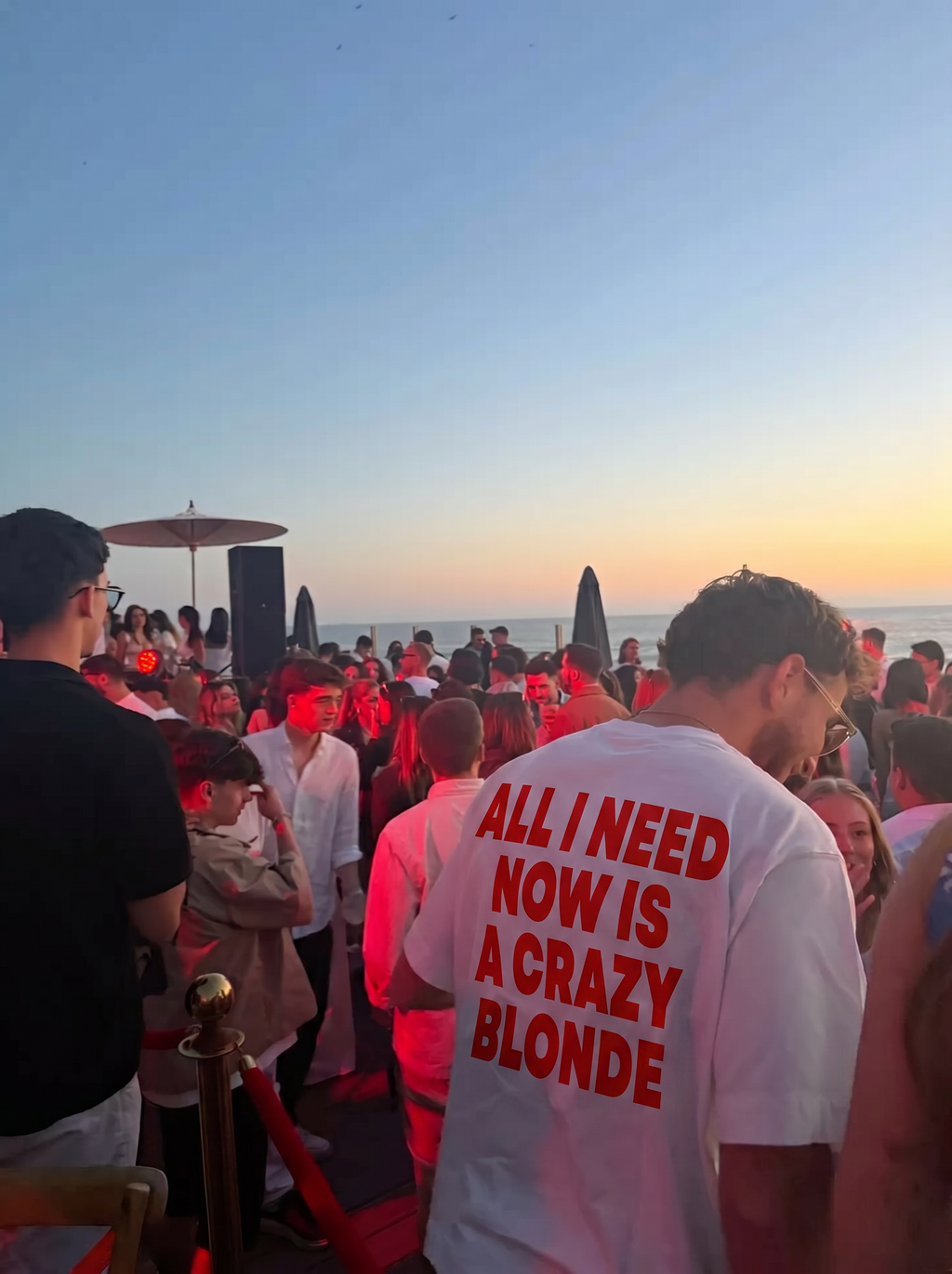 CRAZY BLONDE BOXY WHITE TEE