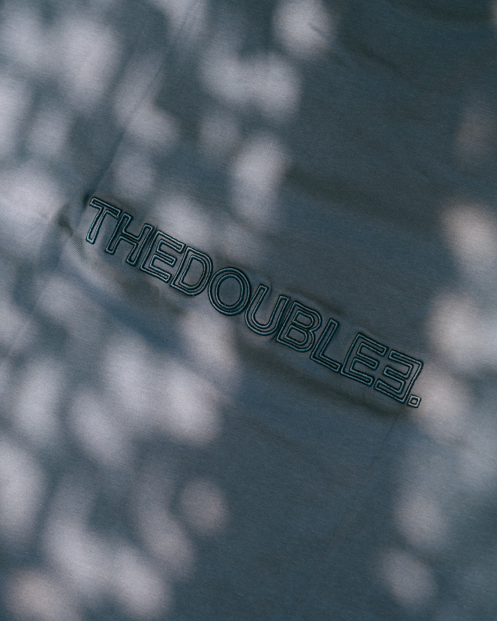 LOGO EMBROIDERY TEE