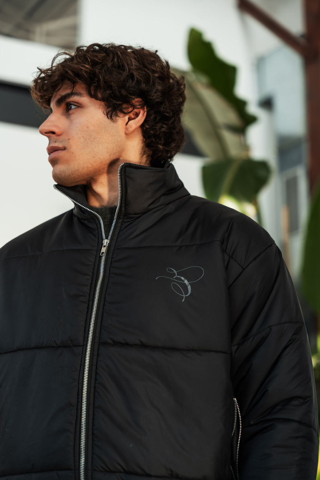 LOGO PUFFER JACKET BLACK