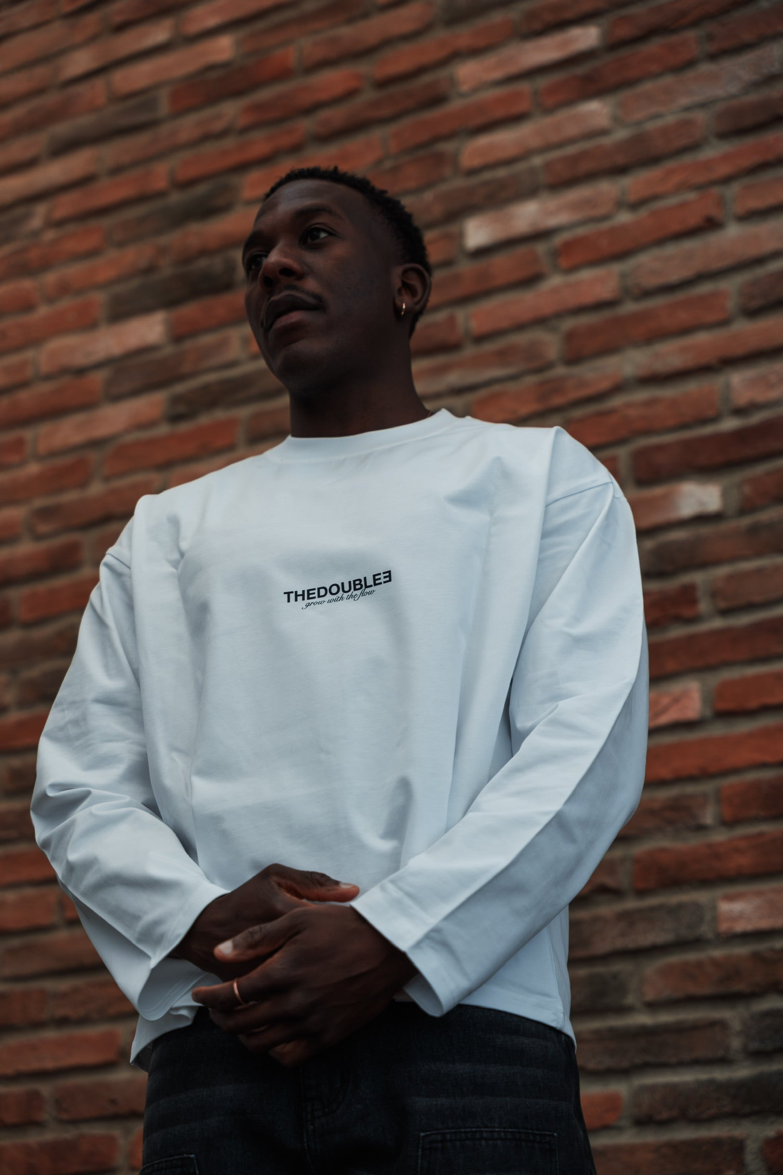 E LOGO LONGSLEEVE WHITE