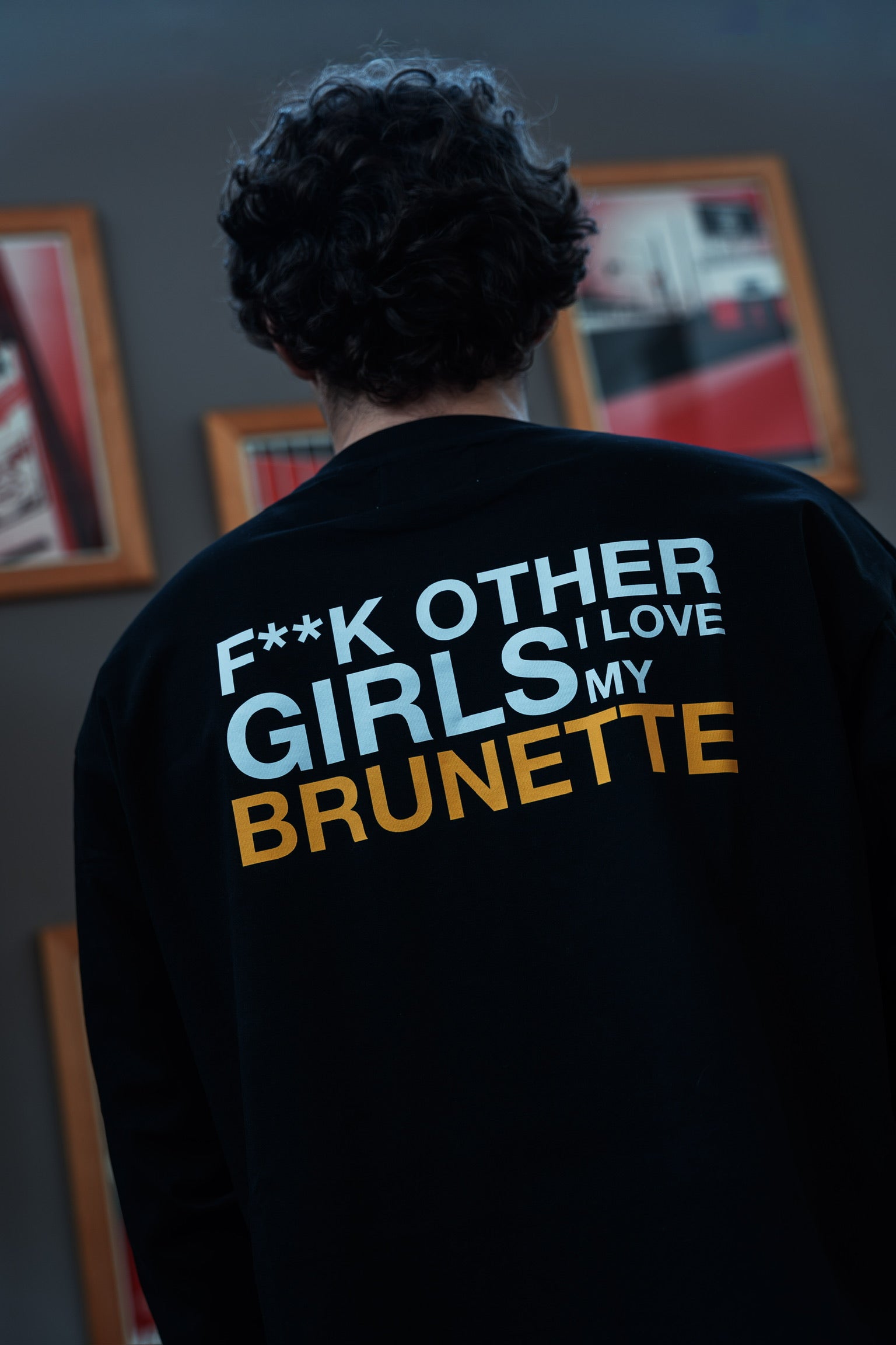 MY BRUNETTE BOXY BLACK LONGSLEEVE