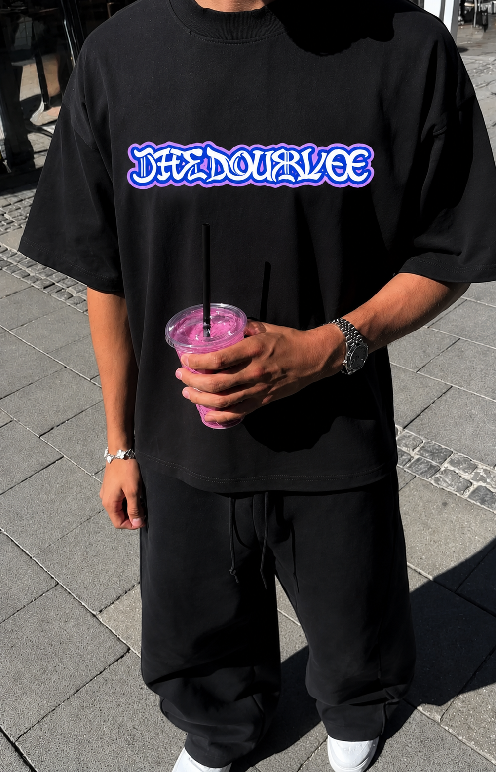 GRAFFITI LOGO BOXY BLACK TEE