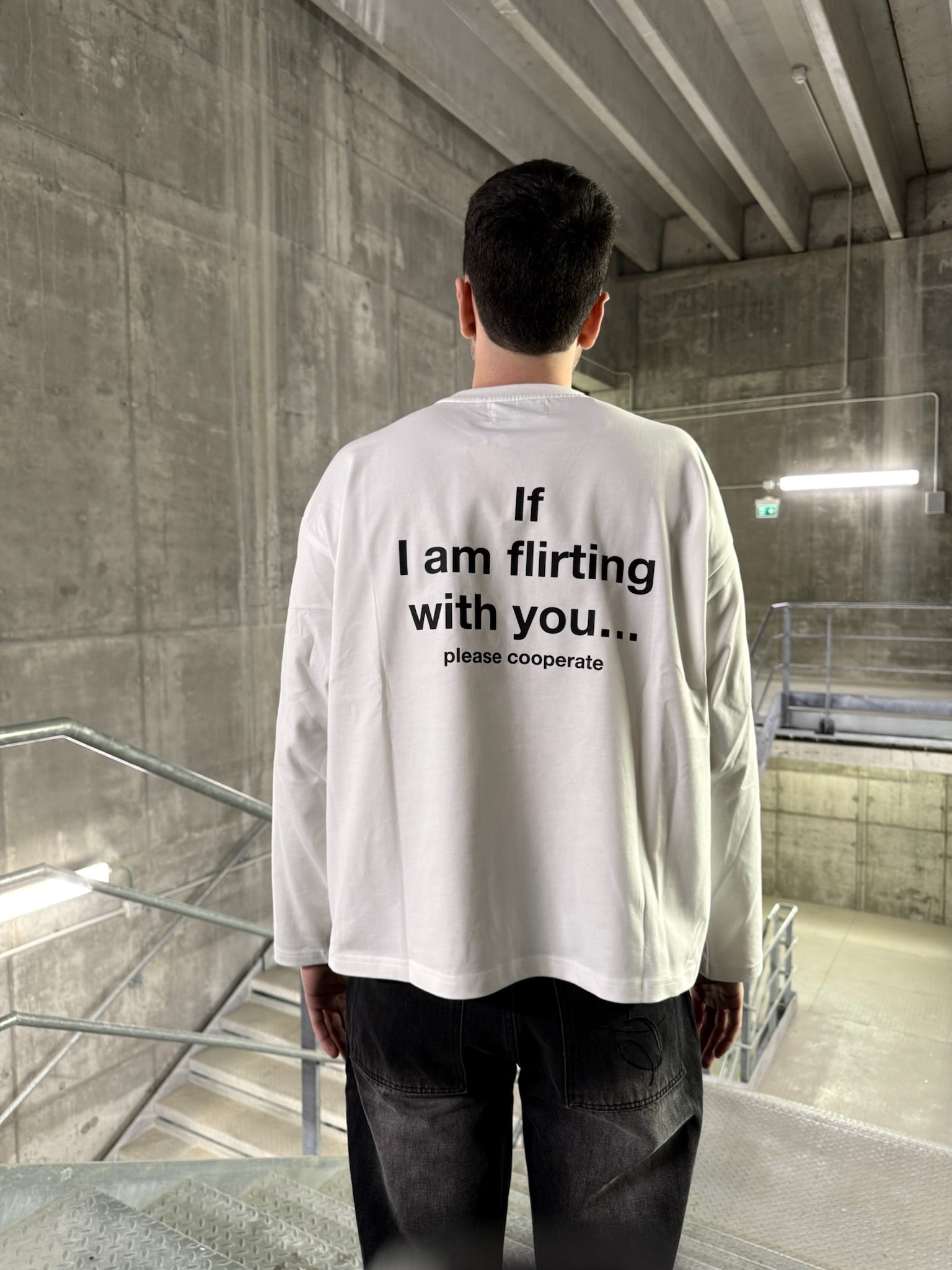 FLIRTING BOXY LONGSLEEVE TEE WHITE