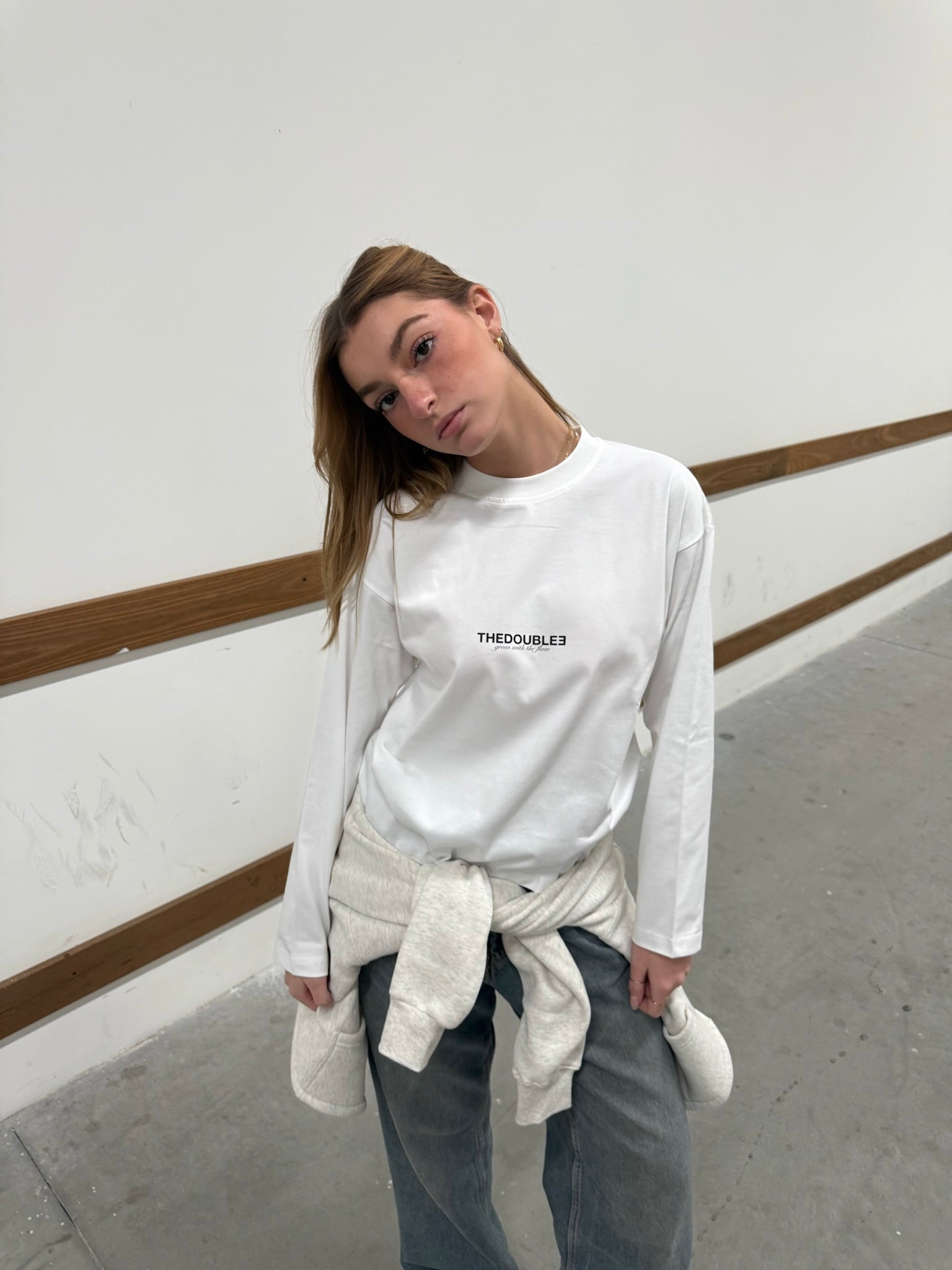 E LOGO LONGSLEEVE TEE WHITE