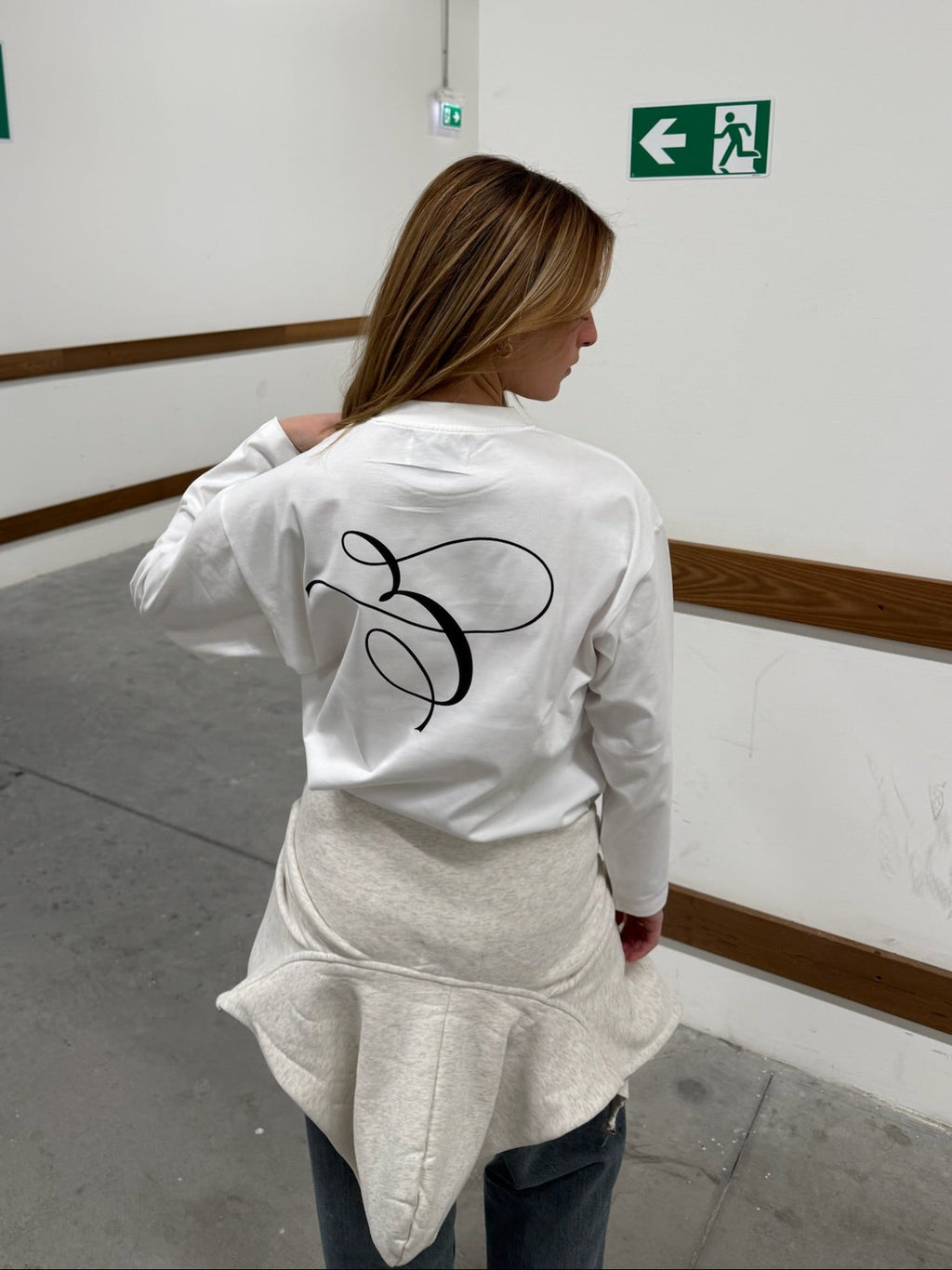E LOGO LONGSLEEVE TEE WHITE