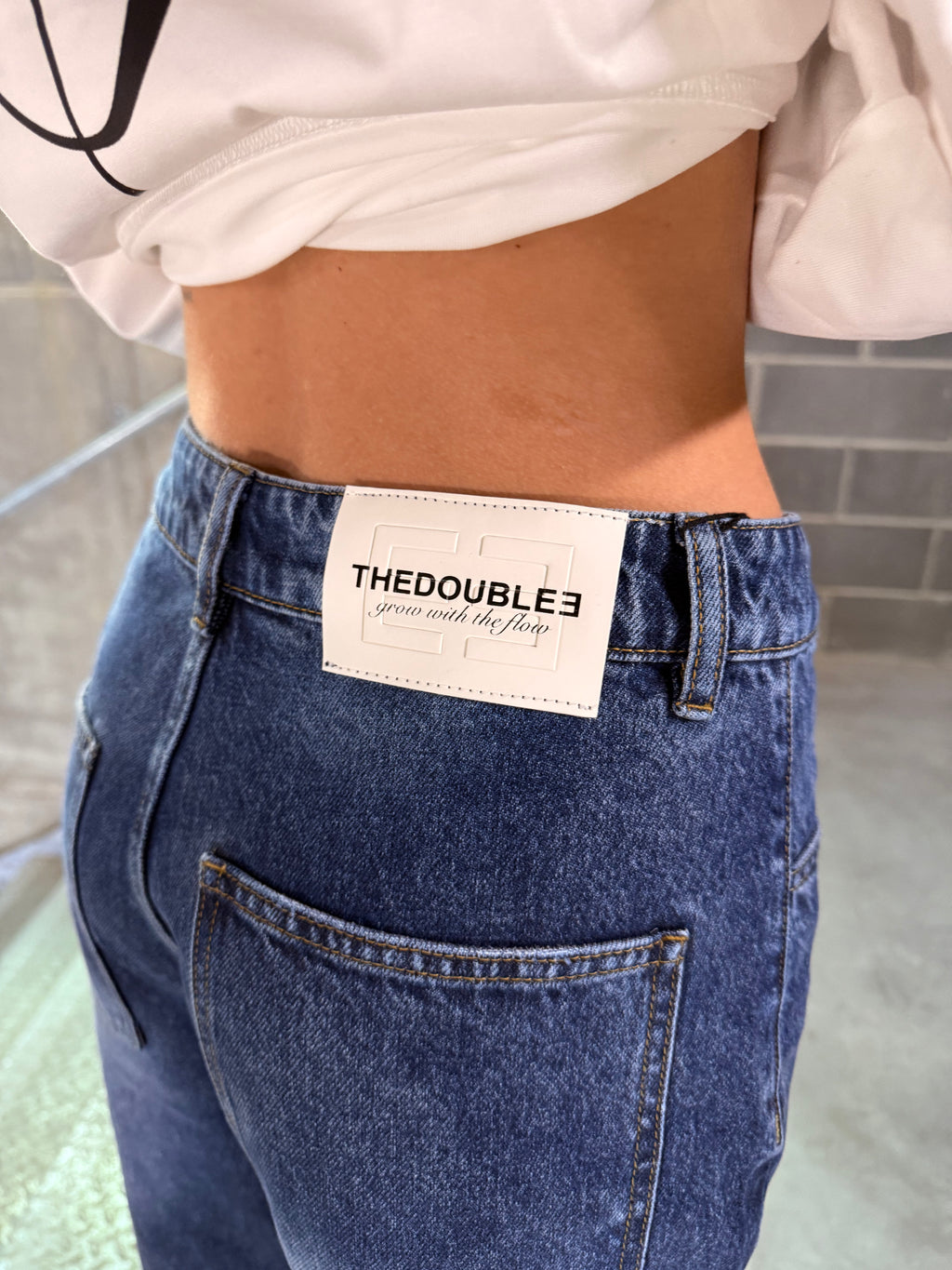 EMBROIDERED WOMEN JEANS DENIM