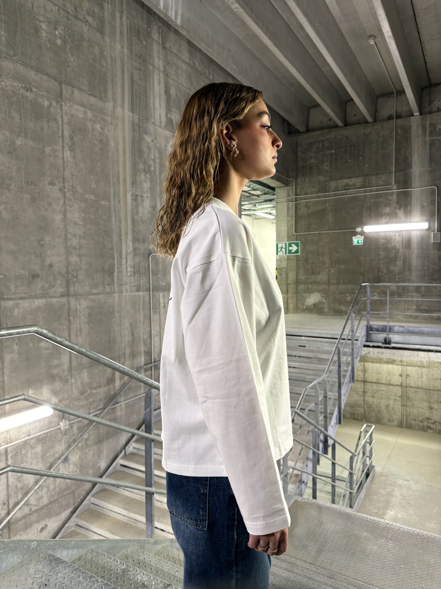 E LOGO LONGSLEEVE TEE WHITE