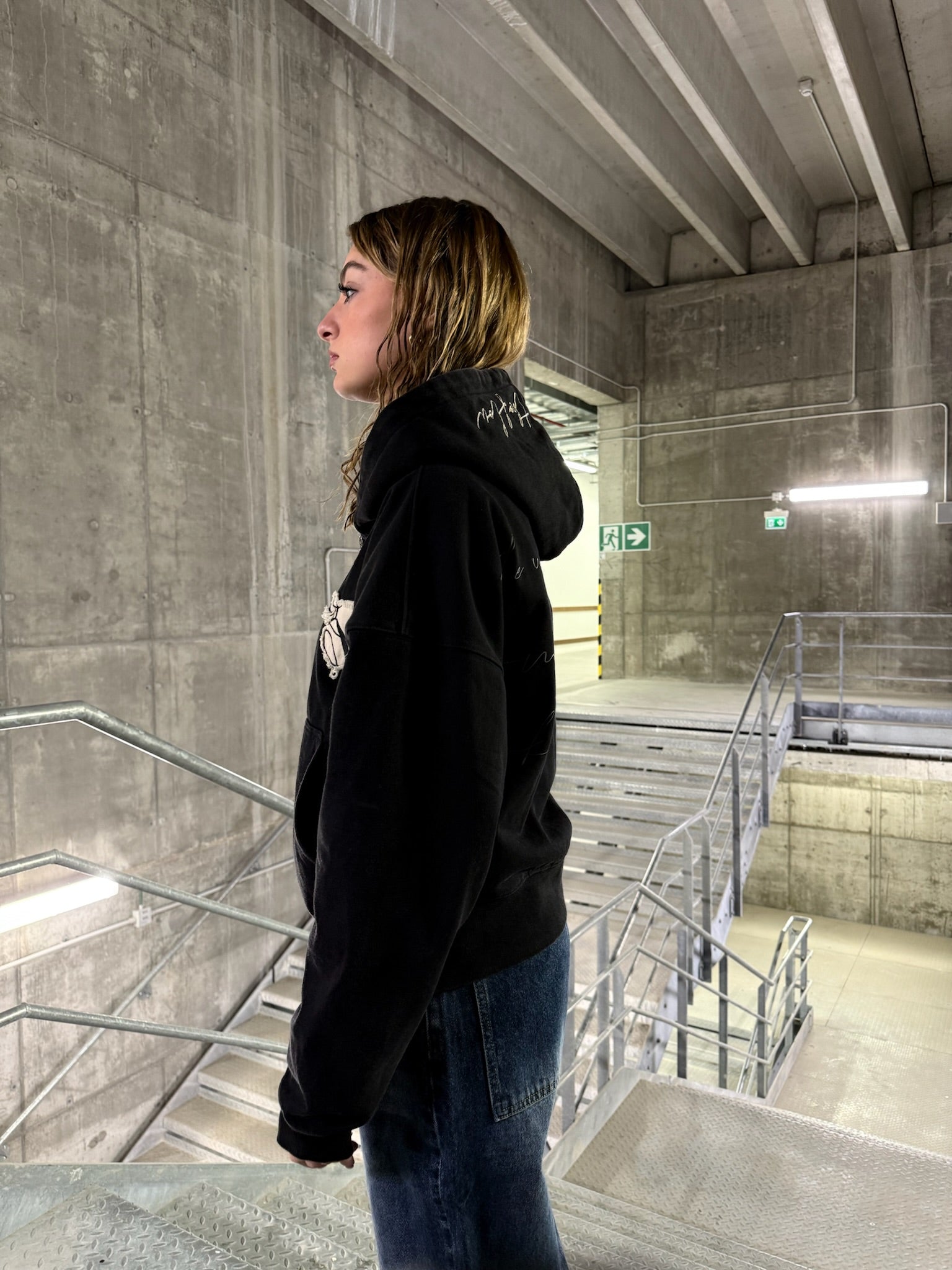 PATCH ZIP HOODIE BLACK