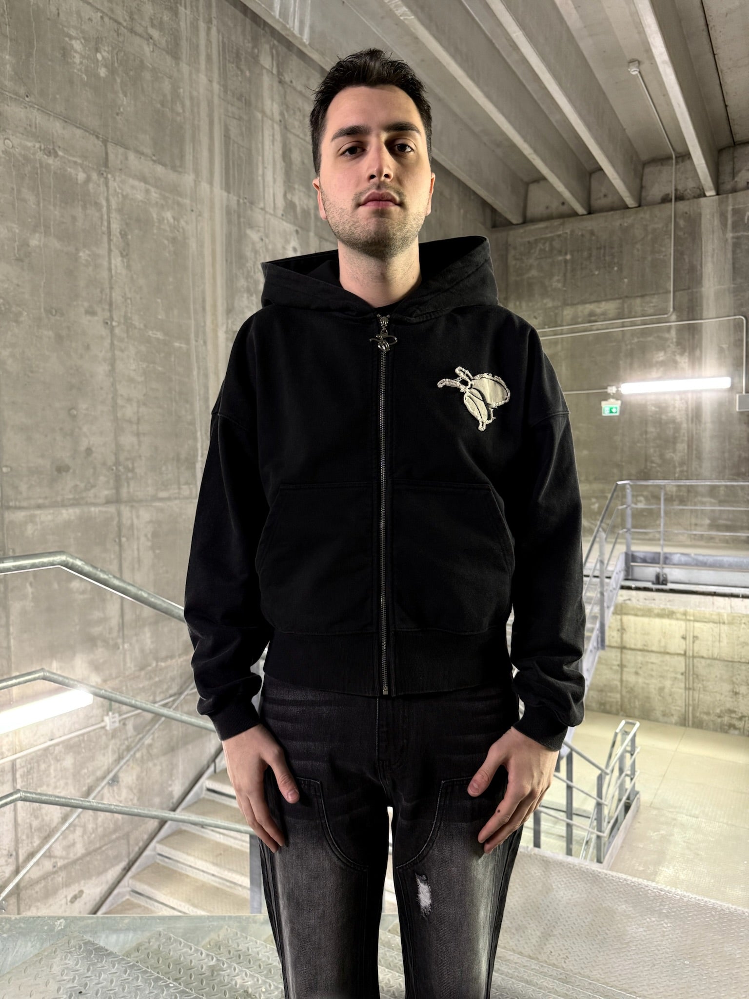 PATCH ZIP HOODIE BLACK