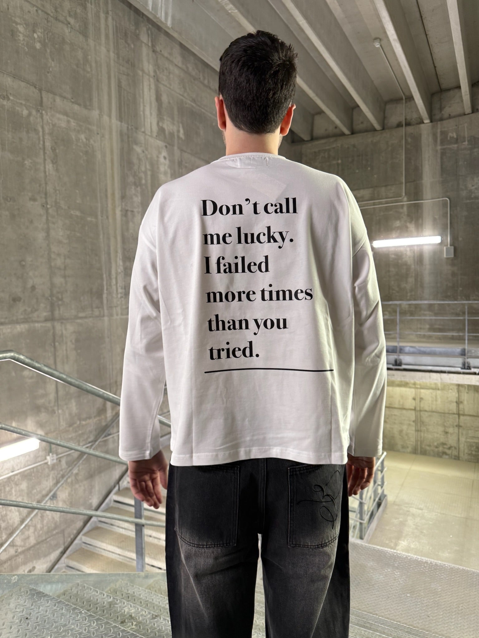 LUCKY BOXY LONGSLEEVE TEE WHITE