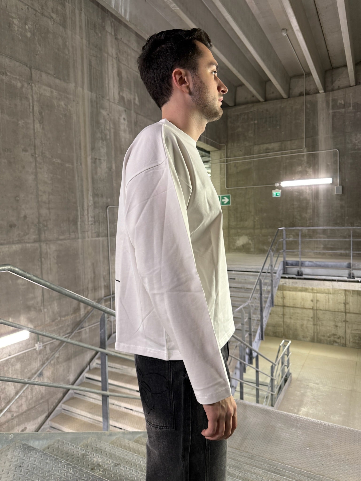 LUCKY BOXY LONGSLEEVE TEE WHITE