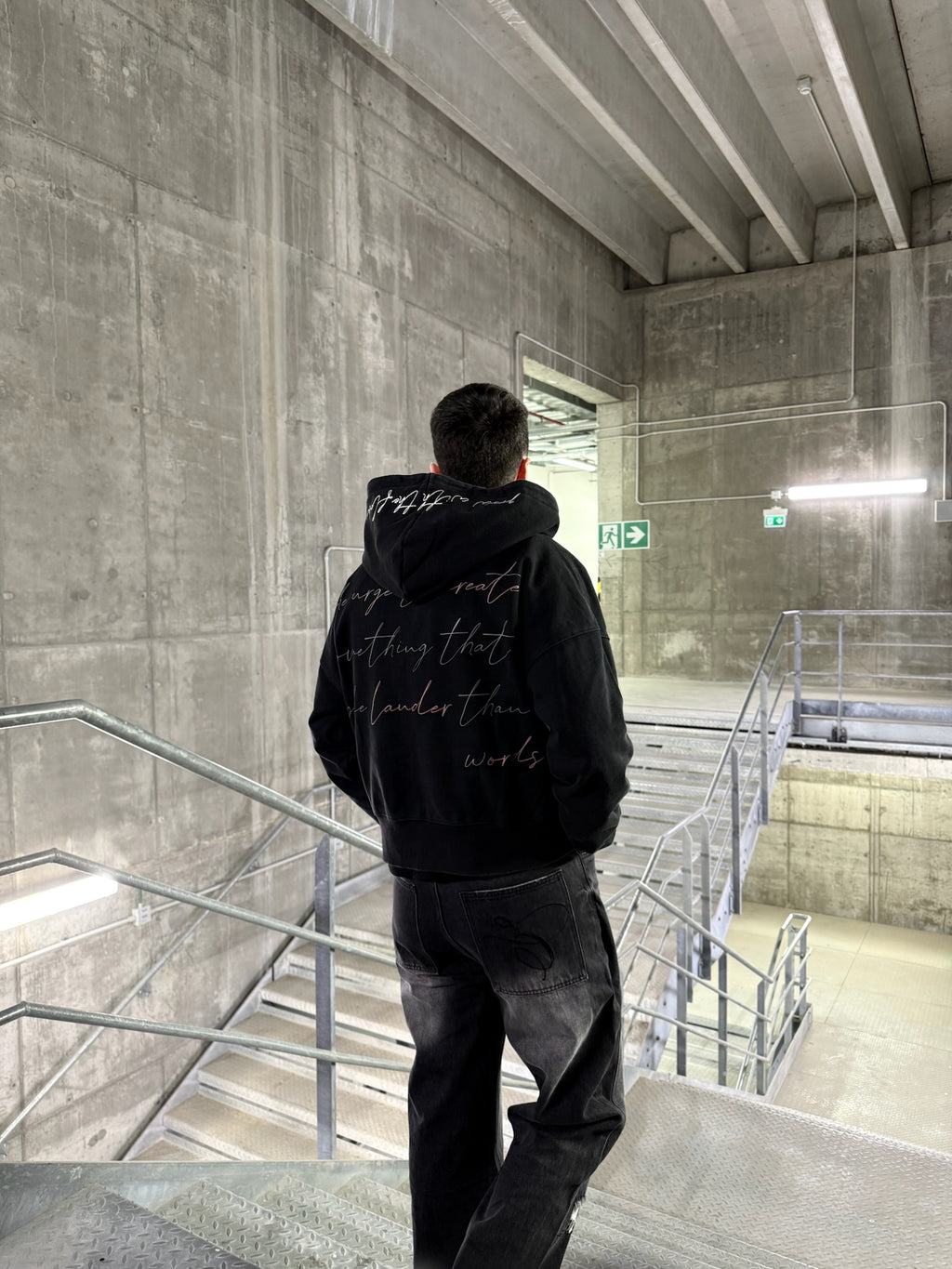 PATCH ZIP HOODIE BLACK