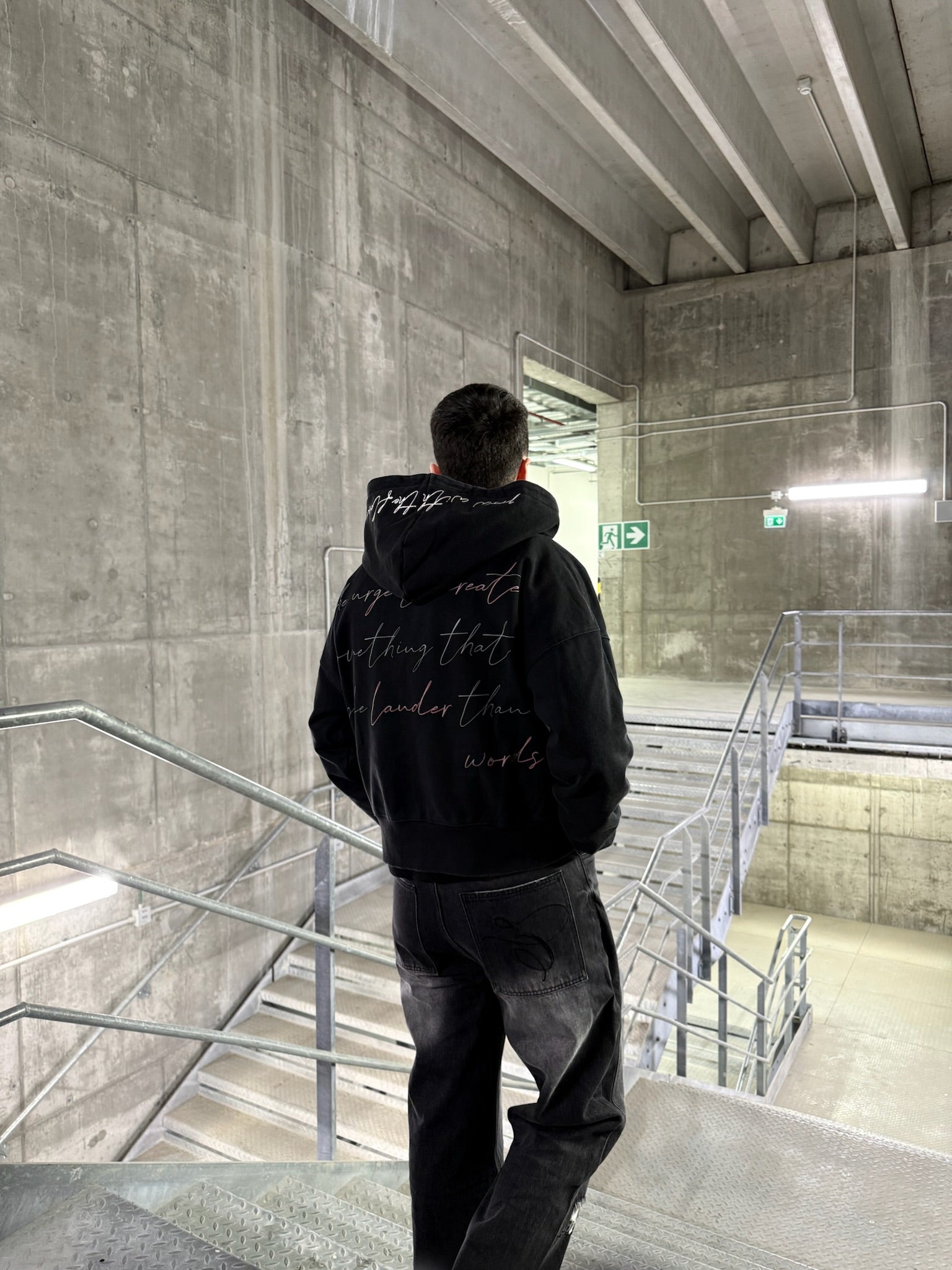 PATCH ZIP HOODIE BLACK