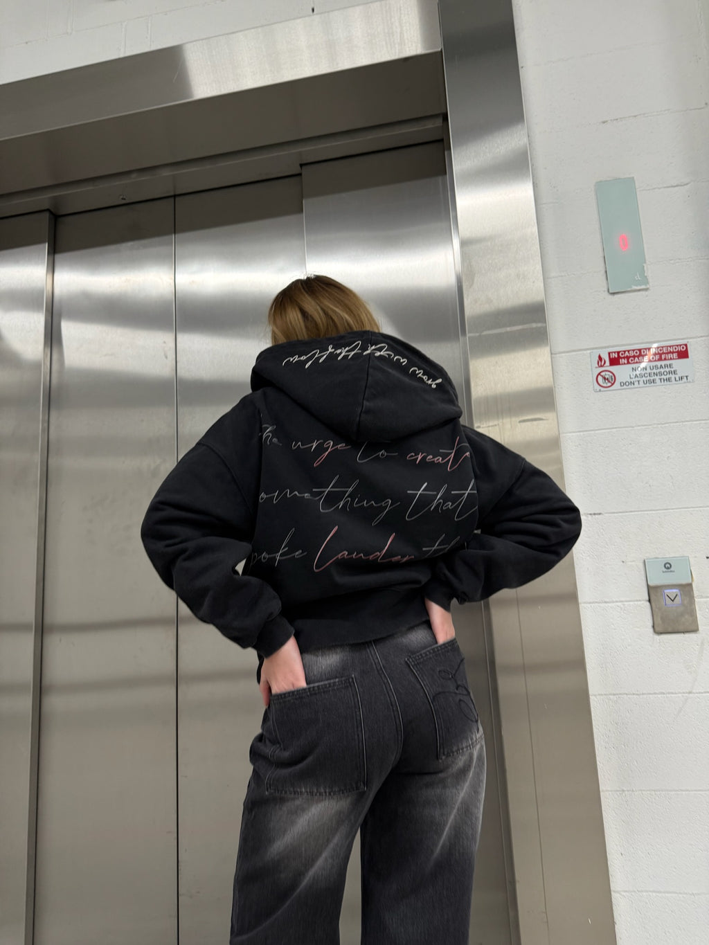 PATCH ZIP HOODIE BLACK