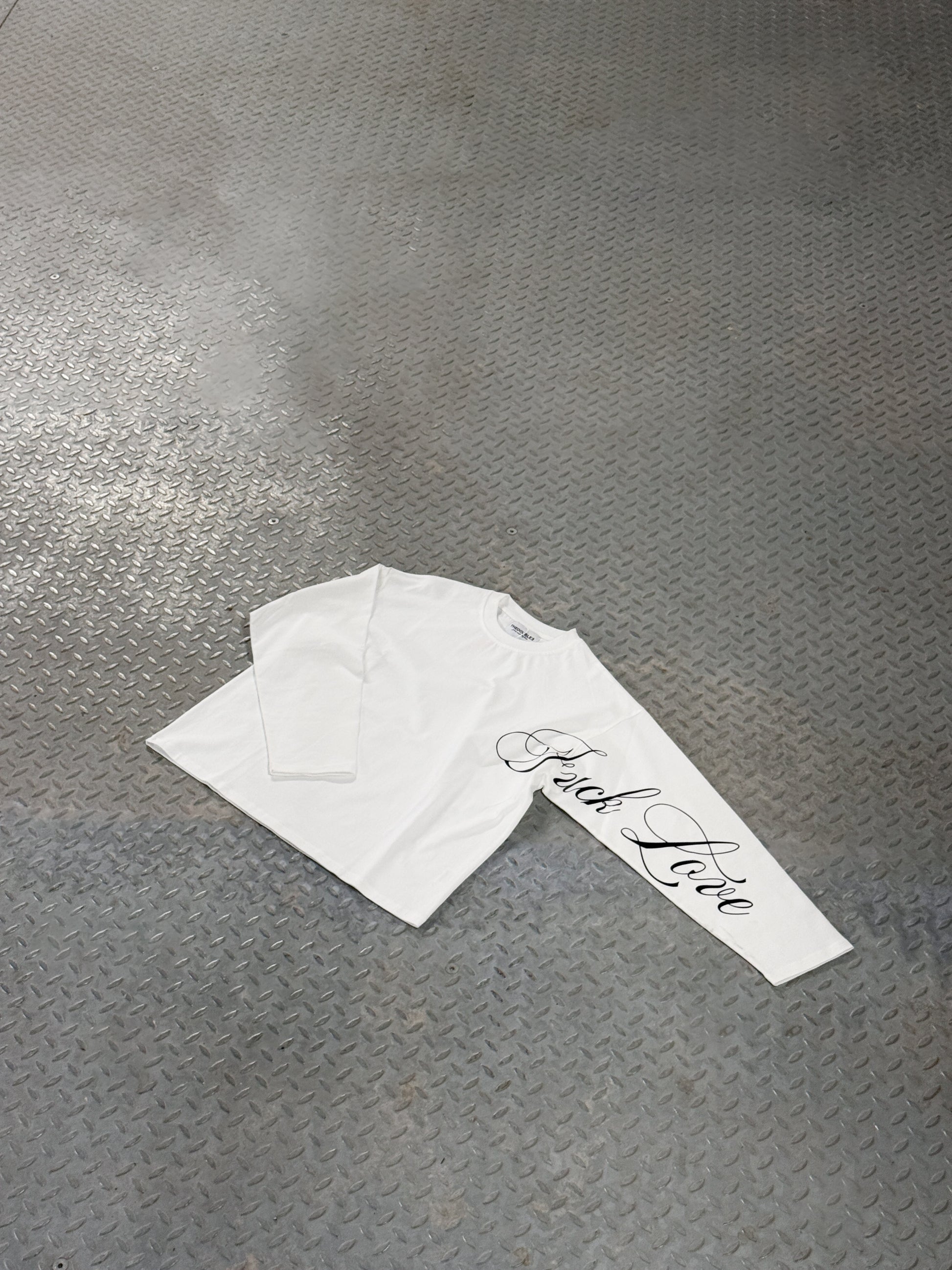 F**K LOVE BOXY WHITE LONGSLEEVE