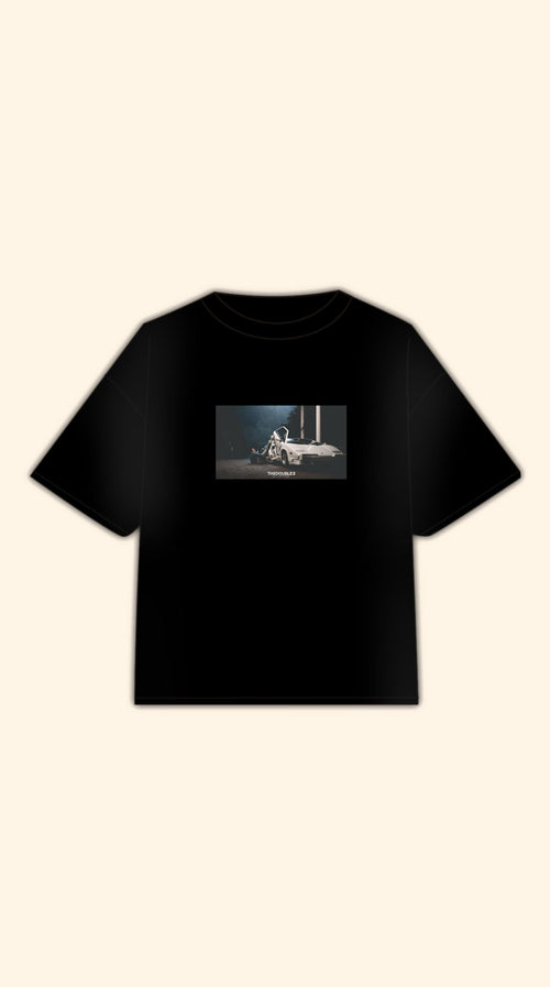 ALWAYS LATE BOXY BLACK TEE