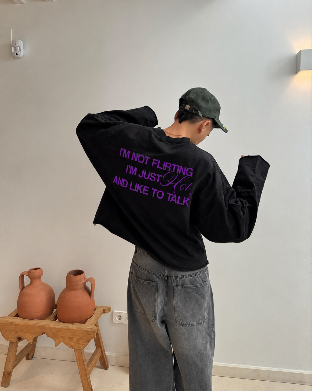 HOT FLIRTING BOXY BLACK LONGSLEEVE